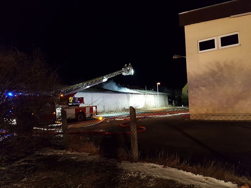 Feuer auf dem Gel&auml;nde des ehemaligen Schlachthofes. Hier brannte vor Monaten bereits ein Wohnwagen.