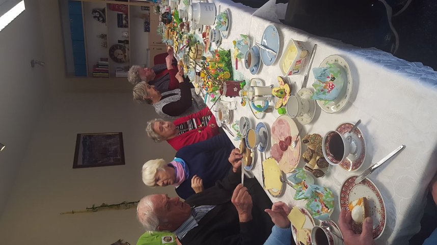 Osterfr&uuml;hst&uuml;ck beim ambulanten Dienst