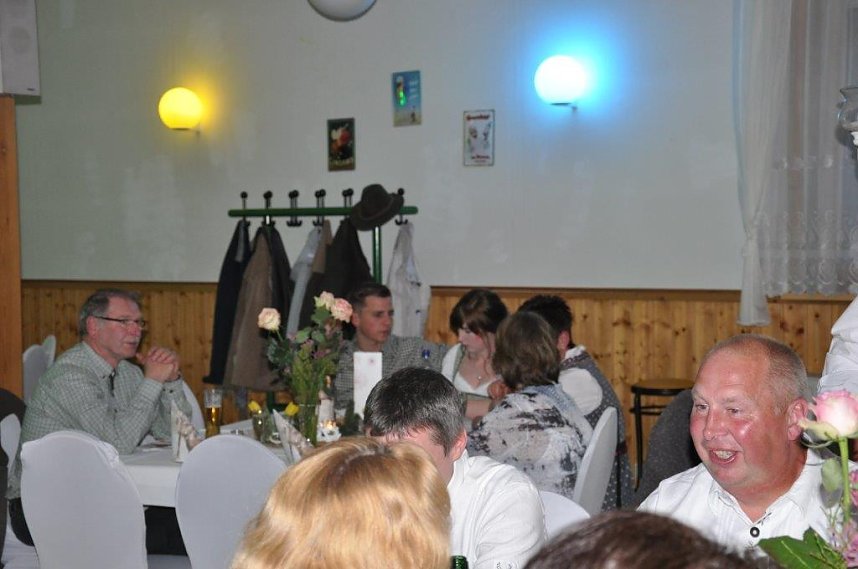 Kreisj&auml;gerschaft lud zum Ballabend