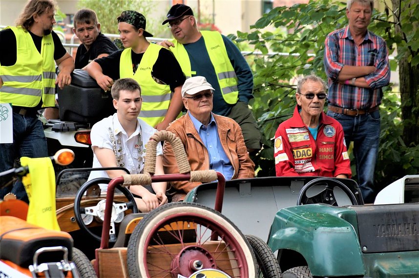 Qualmende Reifen und jede Menge Spa&szlig;