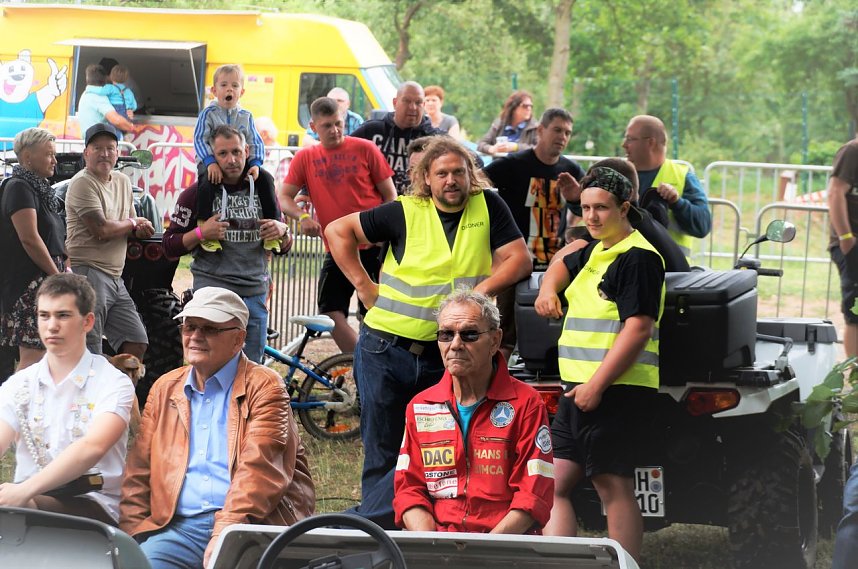 Qualmende Reifen und jede Menge Spa&szlig;