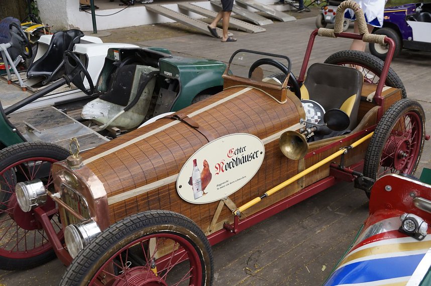 Qualmende Reifen und jede Menge Spa&szlig;