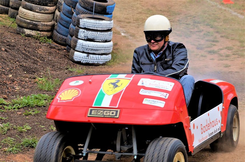 Qualmende Reifen und jede Menge Spa&szlig;