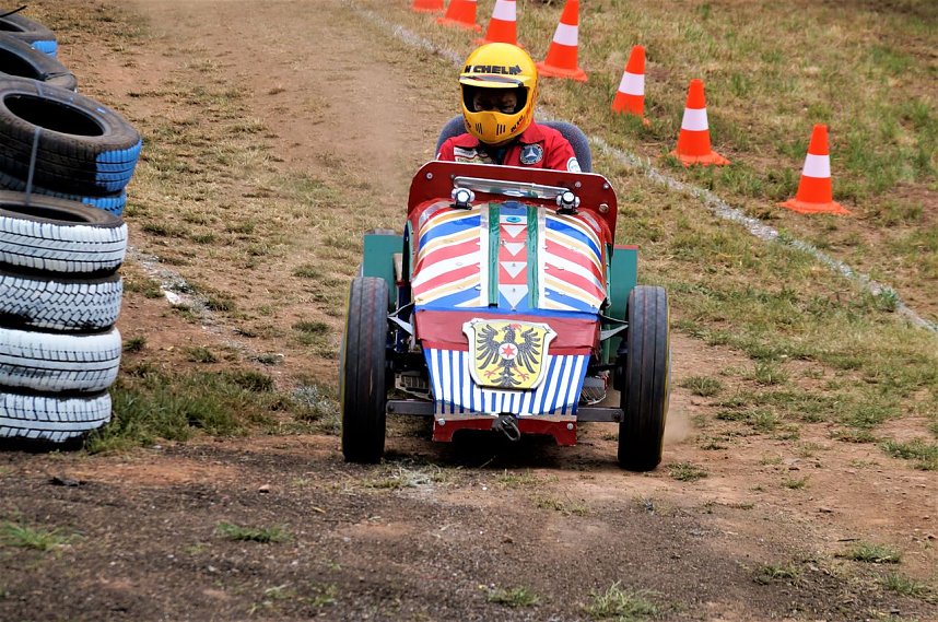 Qualmende Reifen und jede Menge Spa&szlig;