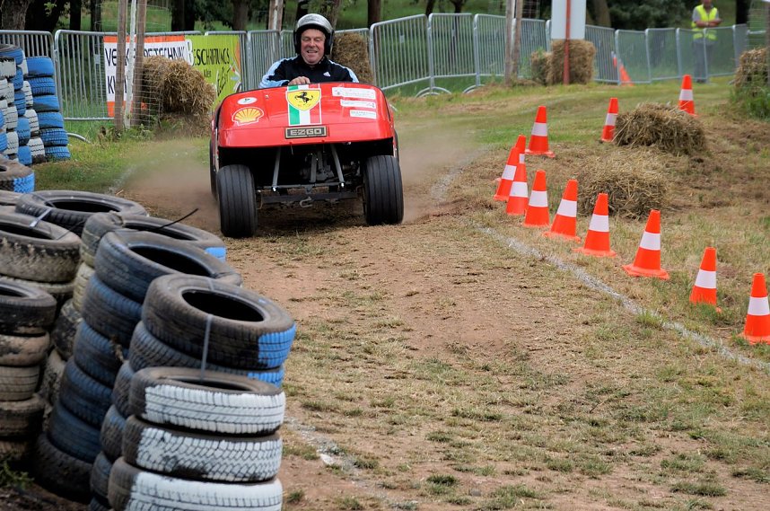 Qualmende Reifen und jede Menge Spa&szlig;