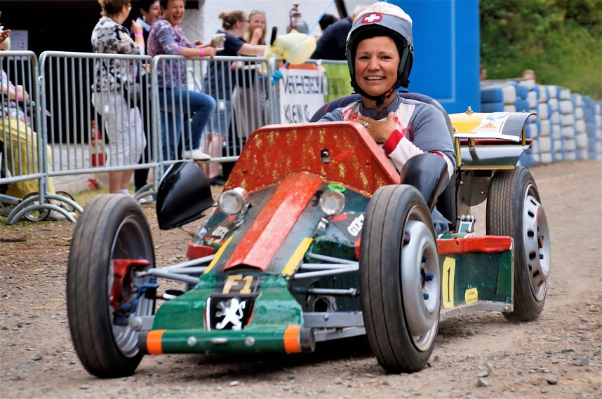 Qualmende Reifen und jede Menge Spa&szlig;