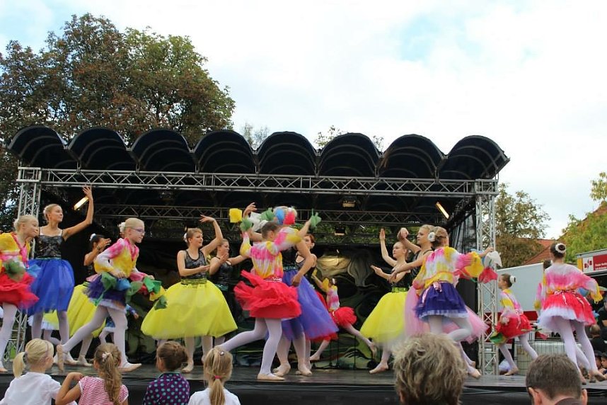 Die Eleven des Tanzstudio Radeva werden auch das Jubil&auml;umsprogramm des 50. Rolandsfestes mitgestalten