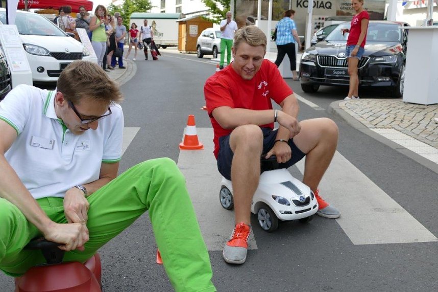 Spiel, Spa&szlig; & Spannung bei der Skoda-Roadshow