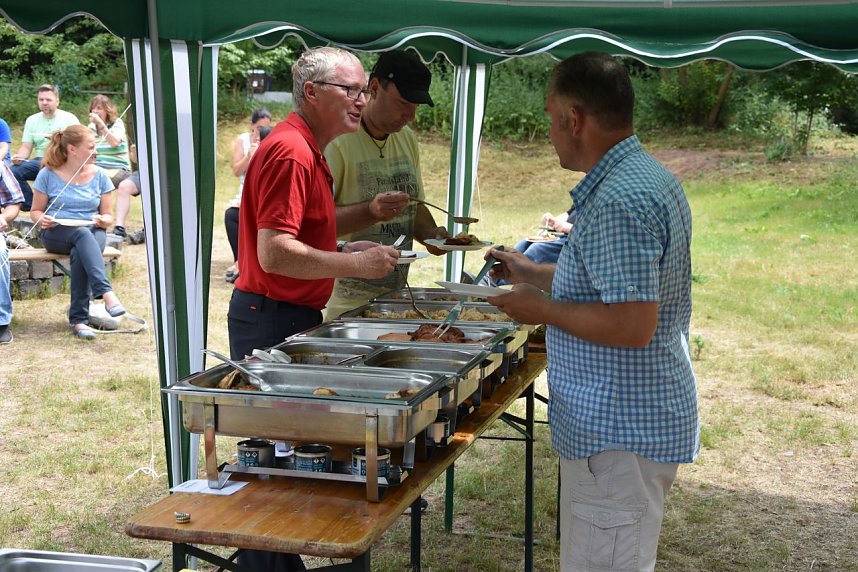 Neu-Imker erhielten Zertifikate