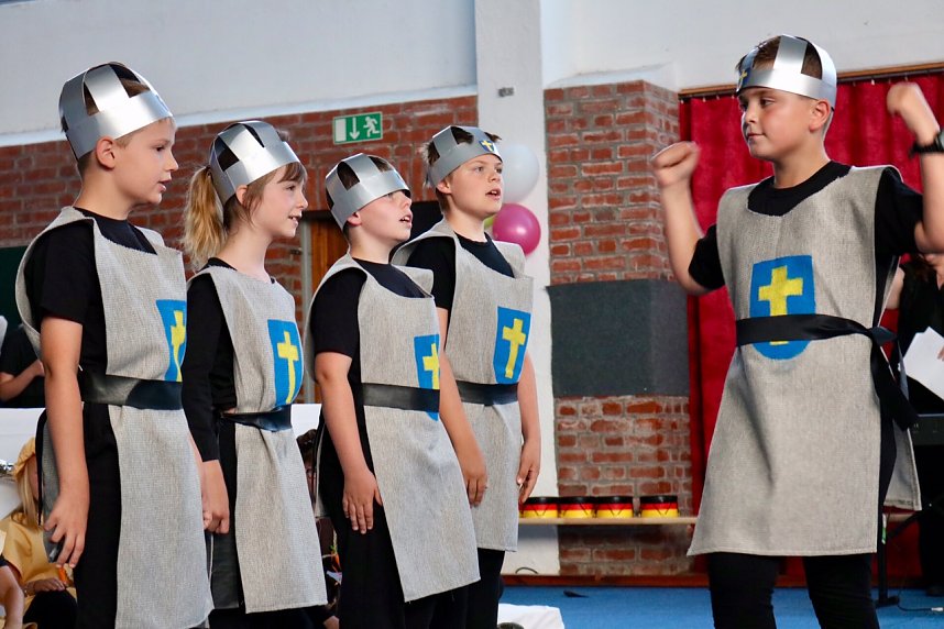 Grundschule G&ouml;rsbach feiert Abschlussfest