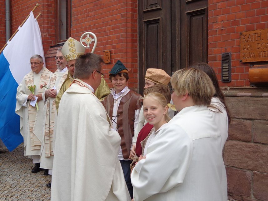 Festliches Hochamt mit Bischof Neymeyr im Nordh&auml;user Dom