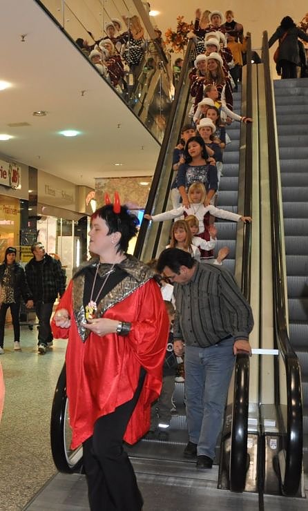 Karneval in der Galerie