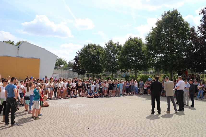 Auf die frische Fassade soll auch die Sanierung der Innenr&auml;ume des Friedrich-Schiller-Gymnasiums folgen