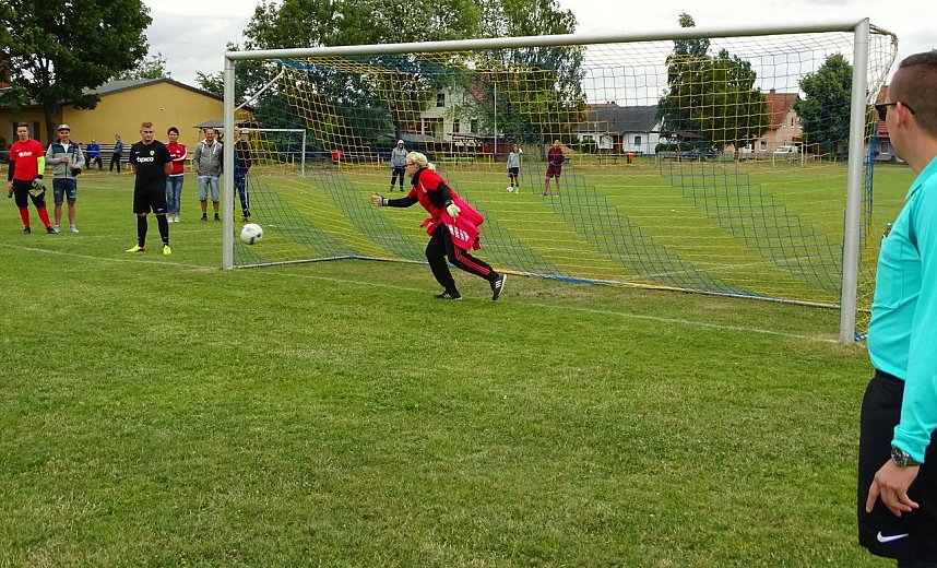 Tolles 11-Meter-Turnier