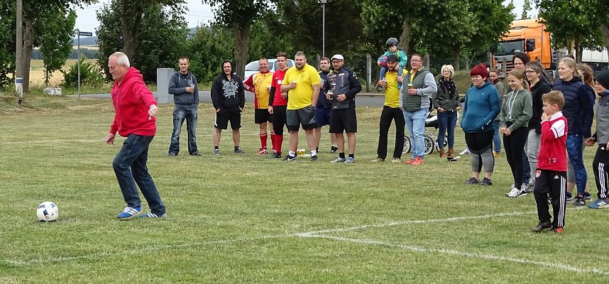 Tolles 11-Meter-Turnier