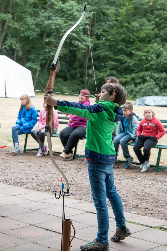 Zeltlager und Wettbewerbe im Ferienpark
