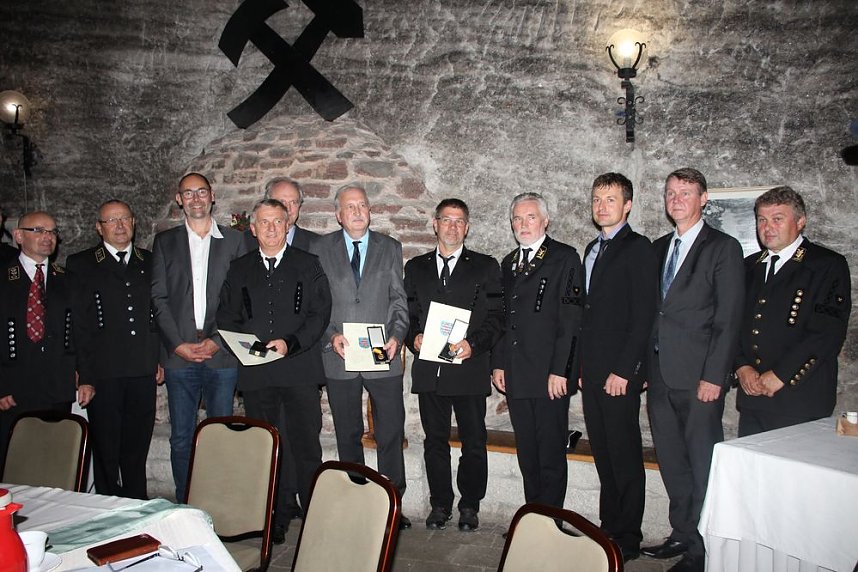 Hohe Auszeichnungen f&uuml;r freiwillige Retter unter Tage