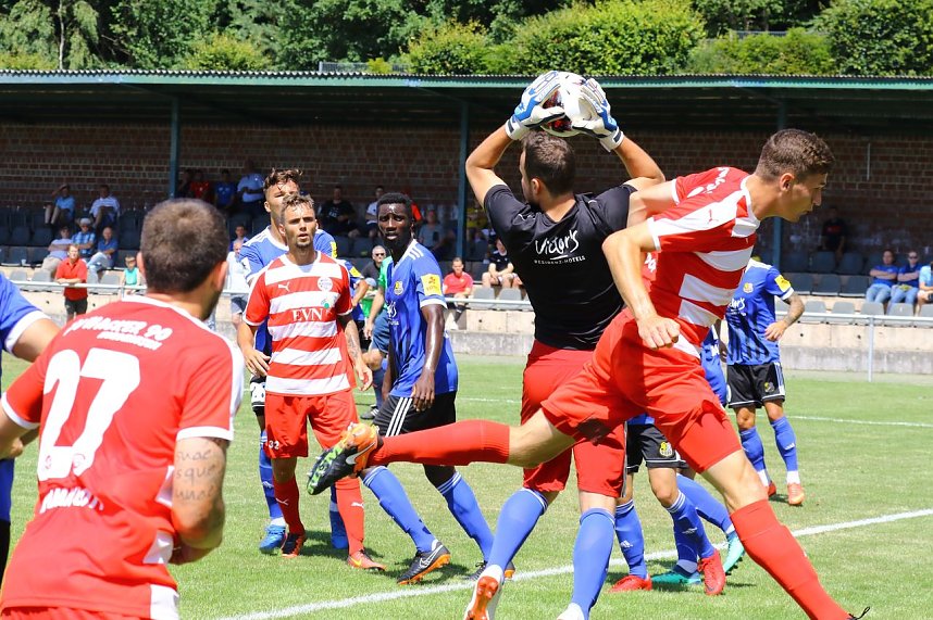 Wacker verliert Test gegen Saarbr&uuml;cken