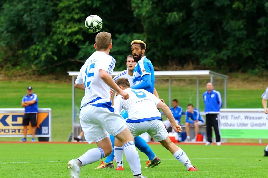 11:0-Sieg gegen VfB Sangerhausen