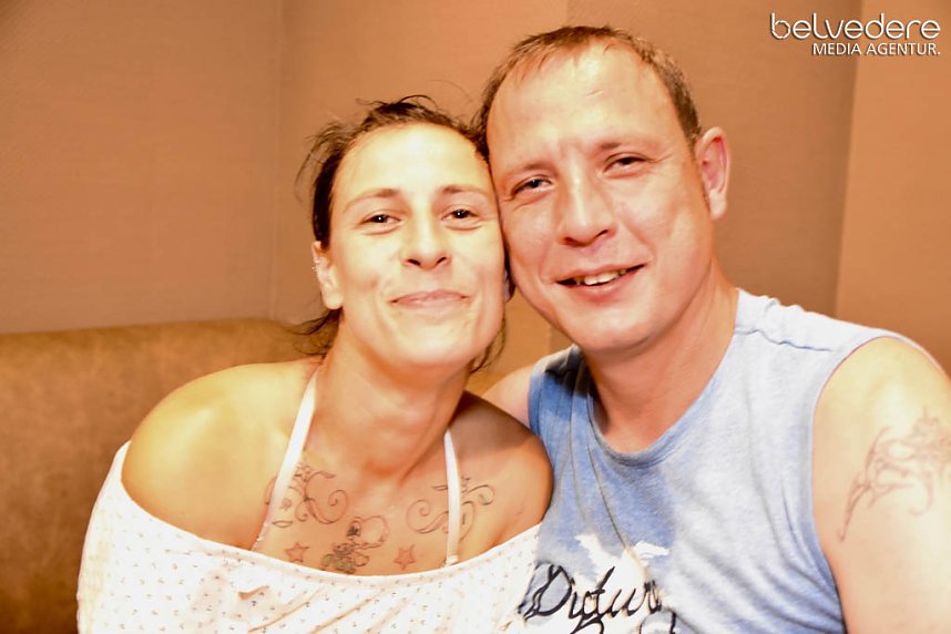 In den Sonntag hinein wurde in Nordhausen nicht nur auf den Pl&auml;tzen und Stra&szlig;e in der Innenstadt gefeiert, nach dem Ende Altstadtfest-Samstags ging es im Jugendclubhaus weiter... 