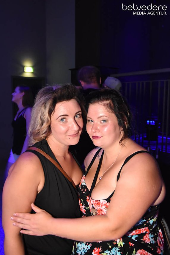 In den Sonntag hinein wurde in Nordhausen nicht nur auf den Pl&auml;tzen und Stra&szlig;e in der Innenstadt gefeiert, nach dem Ende Altstadtfest-Samstags ging es im Jugendclubhaus weiter... 