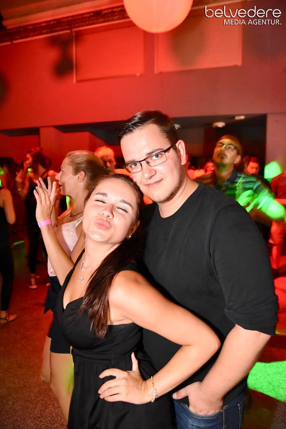 In den Sonntag hinein wurde in Nordhausen nicht nur auf den Pl&auml;tzen und Stra&szlig;e in der Innenstadt gefeiert, nach dem Ende Altstadtfest-Samstags ging es im Jugendclubhaus weiter... 