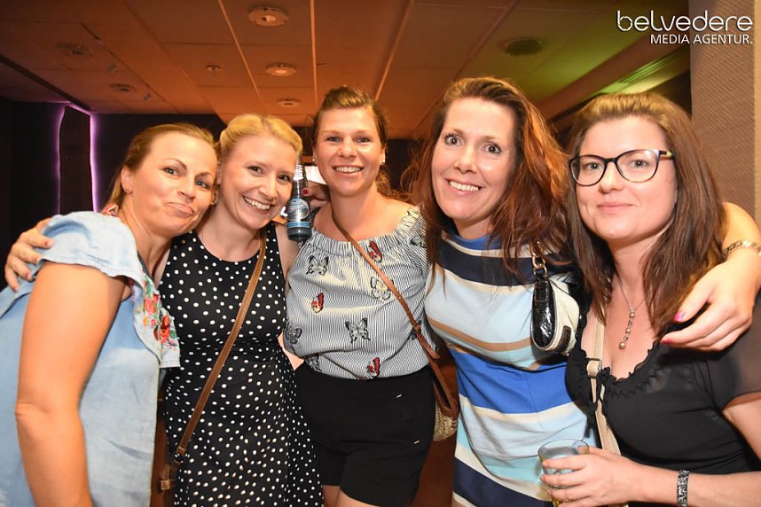 In den Sonntag hinein wurde in Nordhausen nicht nur auf den Pl&auml;tzen und Stra&szlig;e in der Innenstadt gefeiert, nach dem Ende Altstadtfest-Samstags ging es im Jugendclubhaus weiter... 