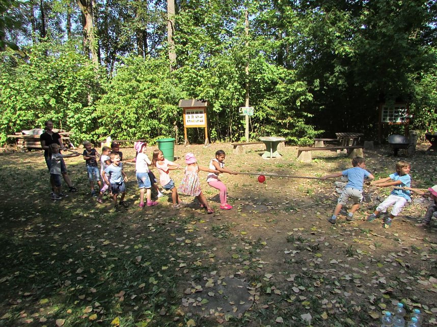 &Ouml;kumenischer Kindergarten feierte Zuckert&uuml;tenfest
