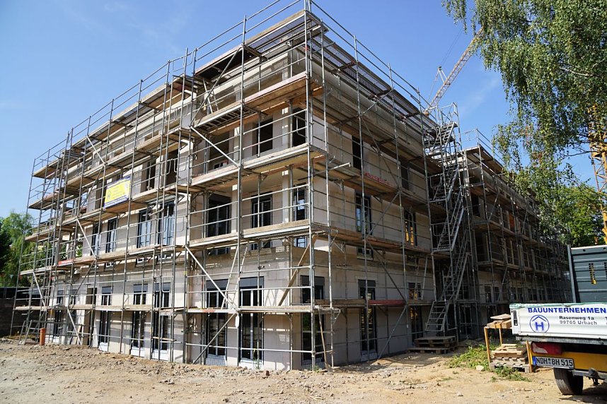 Wohnen am Schwanenteich: Seniorenwerk feiert Richtfest in Ellrich