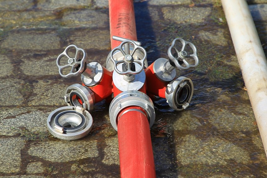 Gro&szlig;brand auf Bahnhofsgel&auml;nde