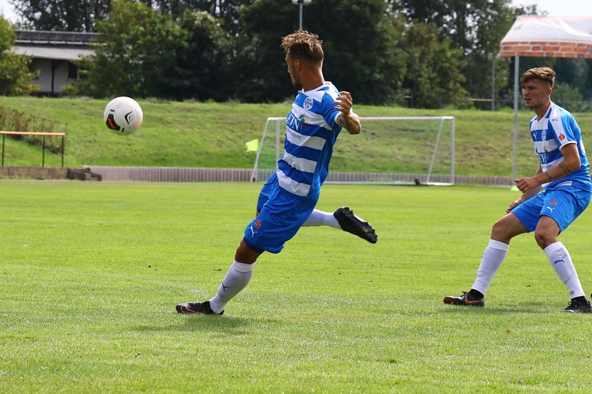 Entscheidung im Elfmeter-Schie&szlig;en