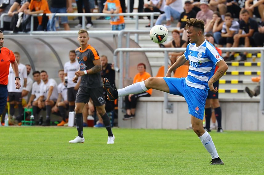 Entscheidung im Elfmeter-Schie&szlig;en