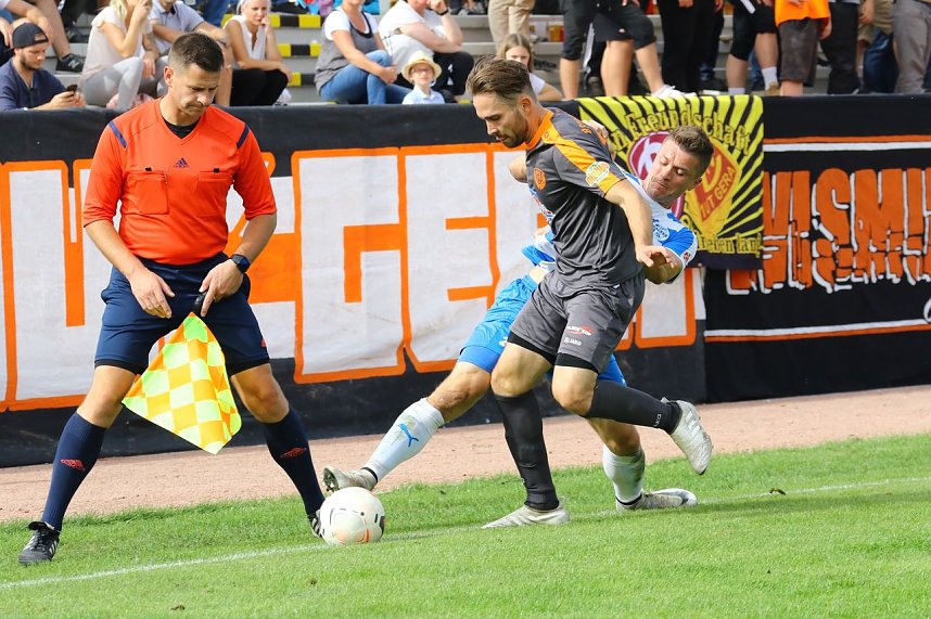 Entscheidung im Elfmeter-Schie&szlig;en