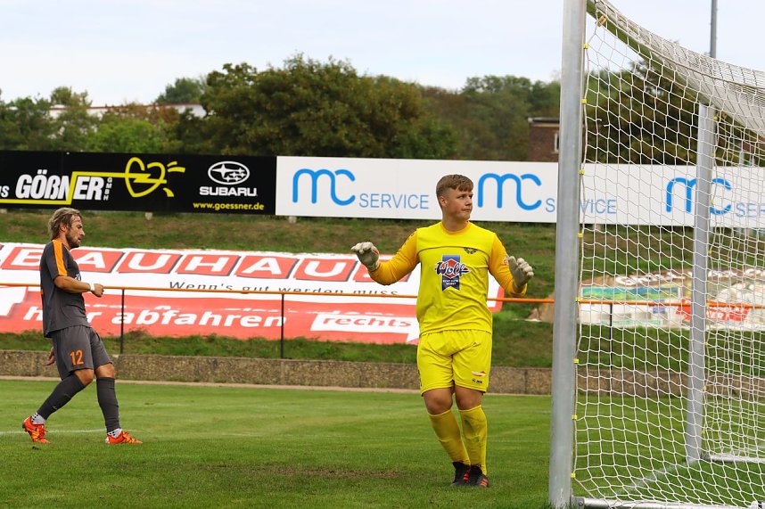 Entscheidung im Elfmeter-Schie&szlig;en