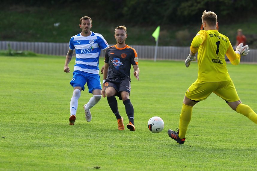 Entscheidung im Elfmeter-Schie&szlig;en