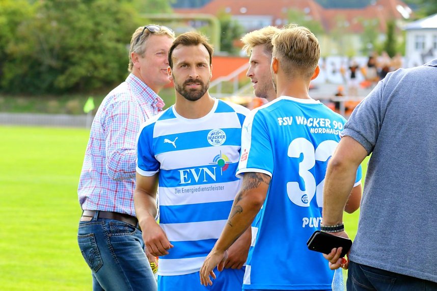 Entscheidung im Elfmeter-Schie&szlig;en