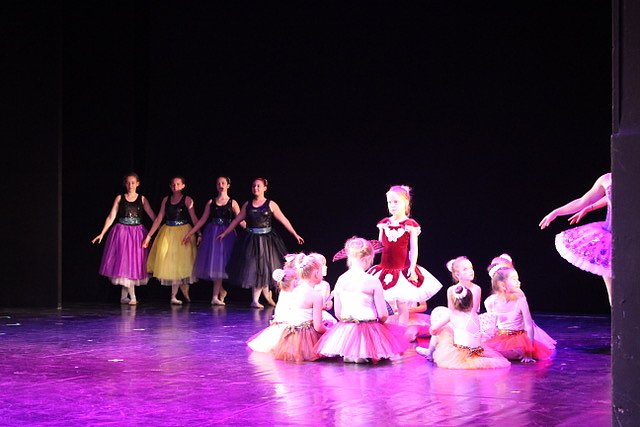 Tanzstudio Radeva beim Theaterfest