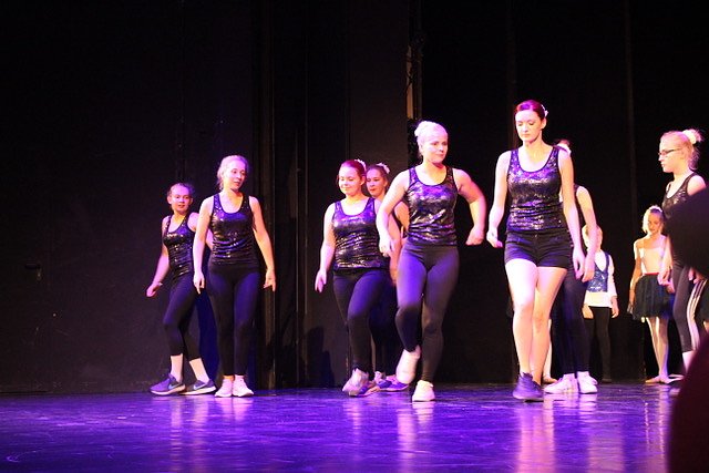 Tanzstudio Radeva beim Theaterfest