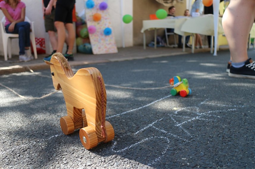 Stra&szlig;enfest der pro vita Akademie