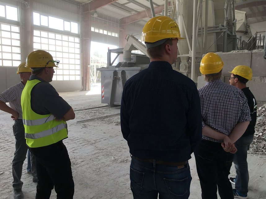 Exkursion des Forscherteams der Hochschule Nordhausen zur Mitteldeutschen Umwelt- und Entsorgung GmbH in Gro&szlig;p&ouml;sna