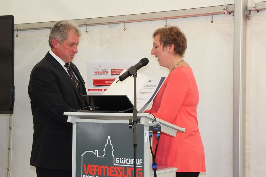 25 j&auml;hriges Betriebsjubil&auml;um bei der Vermessung