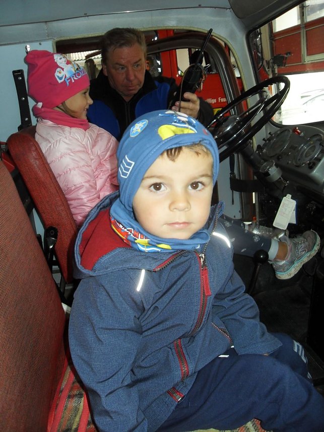 Besuch von Feuerwehr und Polizei