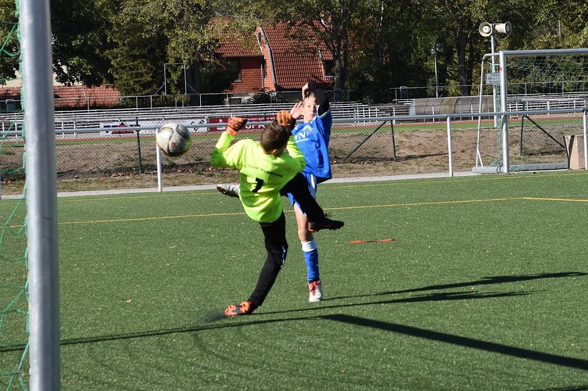 Unentschieden in M&uuml;hlhausen: Leo Ahrens mit dem Tor zum 1:1