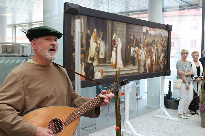 1050 Jahre tot und immer noch verehrt - eine neue Ausstellung befasst sich jetzt mit dem Leben und Wirken der K&ouml;nigin Mathilde