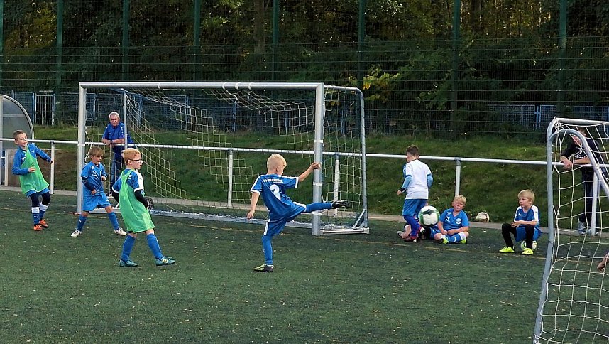 Tolle Stimmung beim Fu&szlig;ball-Ferien-Camp