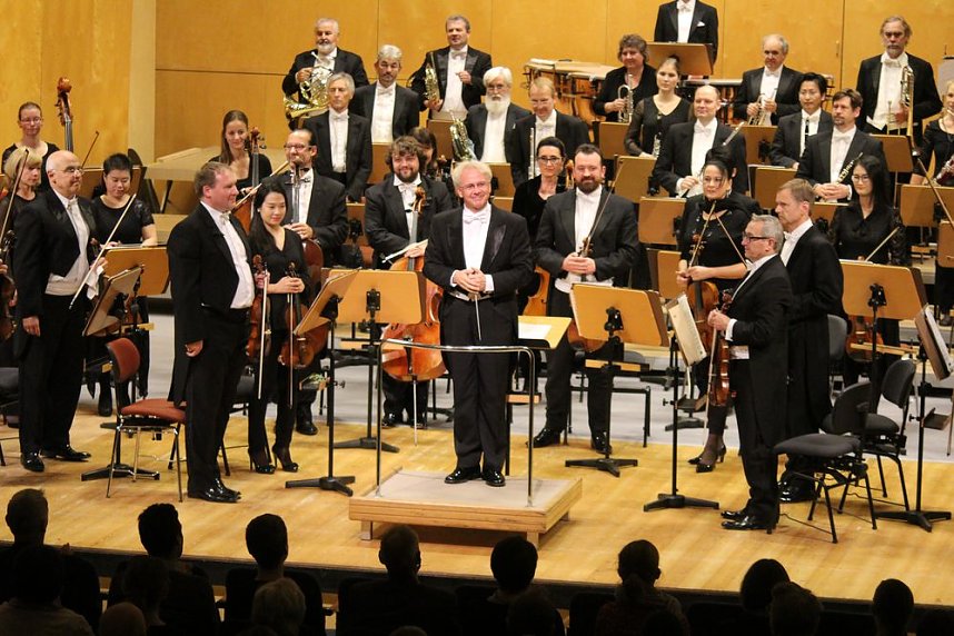 Virtuos am Kontrabass