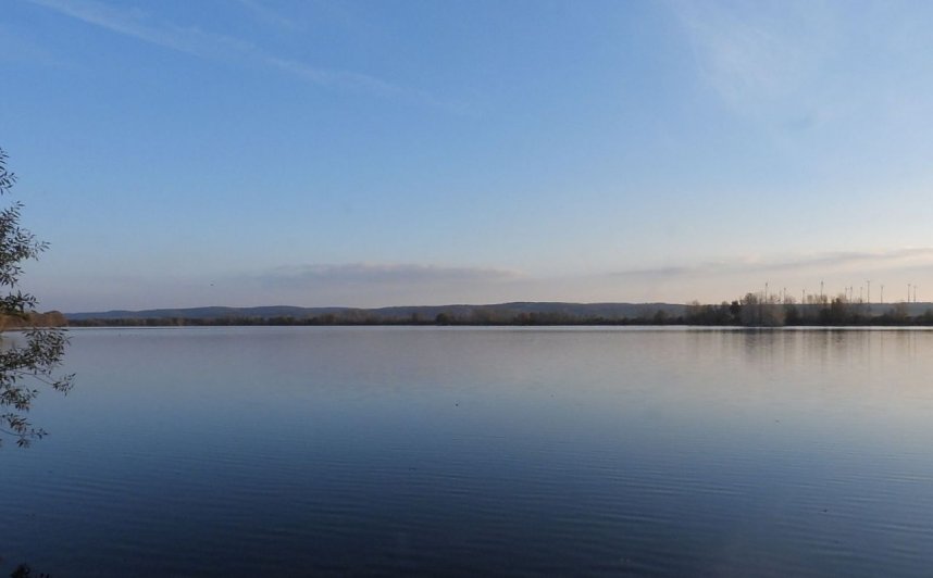 Eine Runde Kiesteich