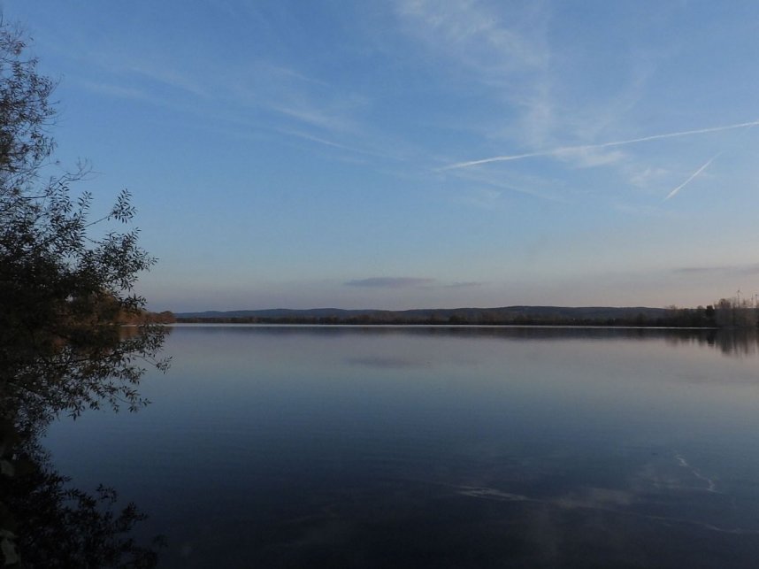 Eine Runde Kiesteich