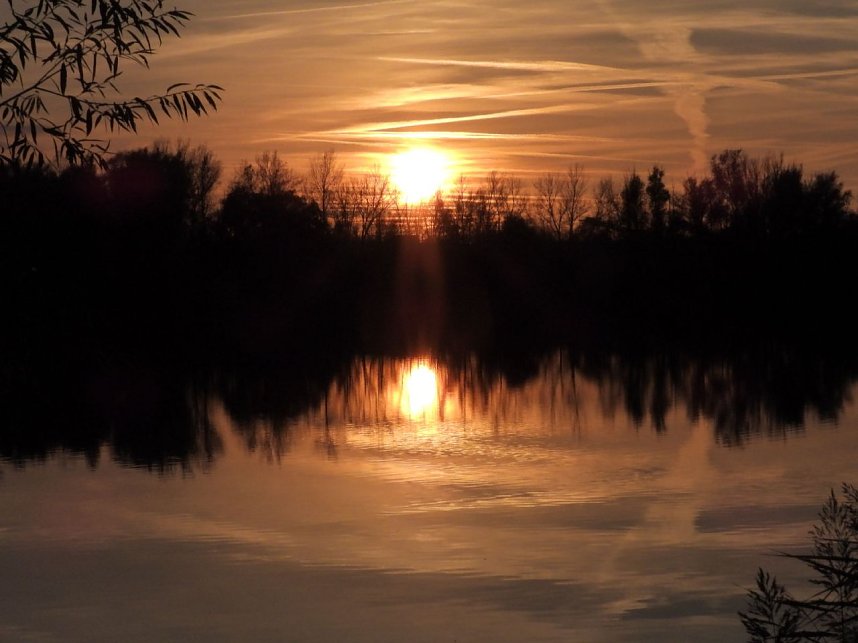 Eine Runde Kiesteich