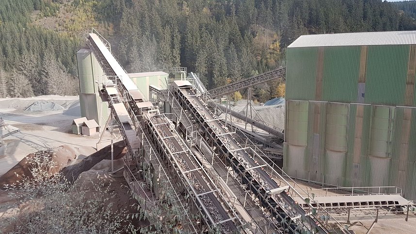 Ehemalige Unterberger besuchten Betriebsst&auml;tte